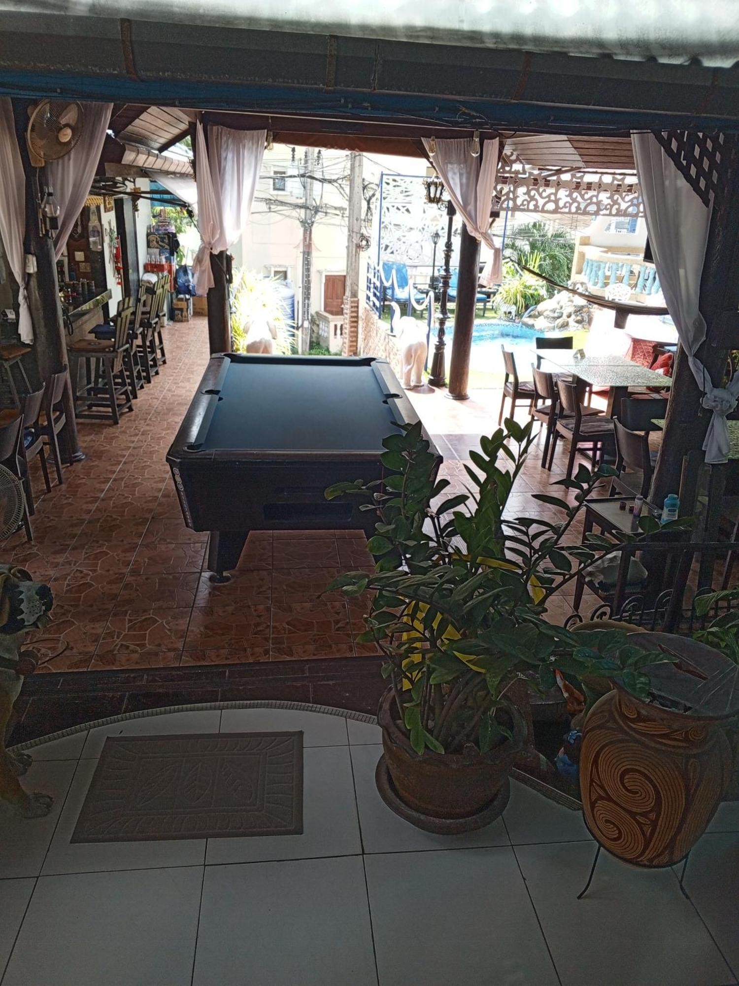 Patong Sunbeach Mansion Екстериор снимка