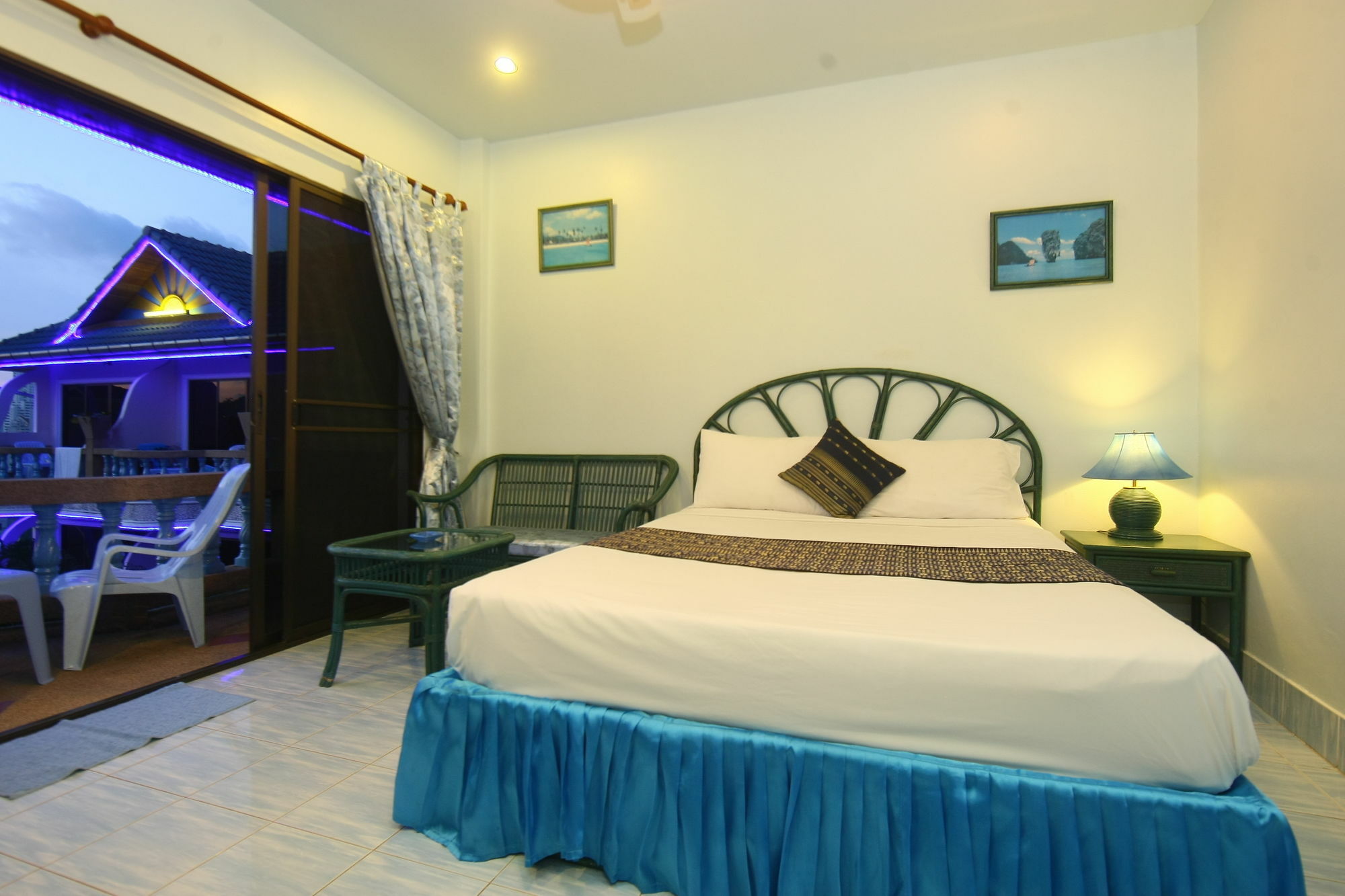 Patong Sunbeach Mansion Екстериор снимка
